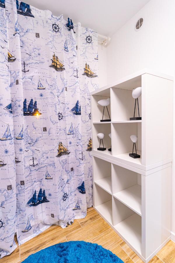 Apartament Srodmiescie Apartment Gdynia Bagian luar foto