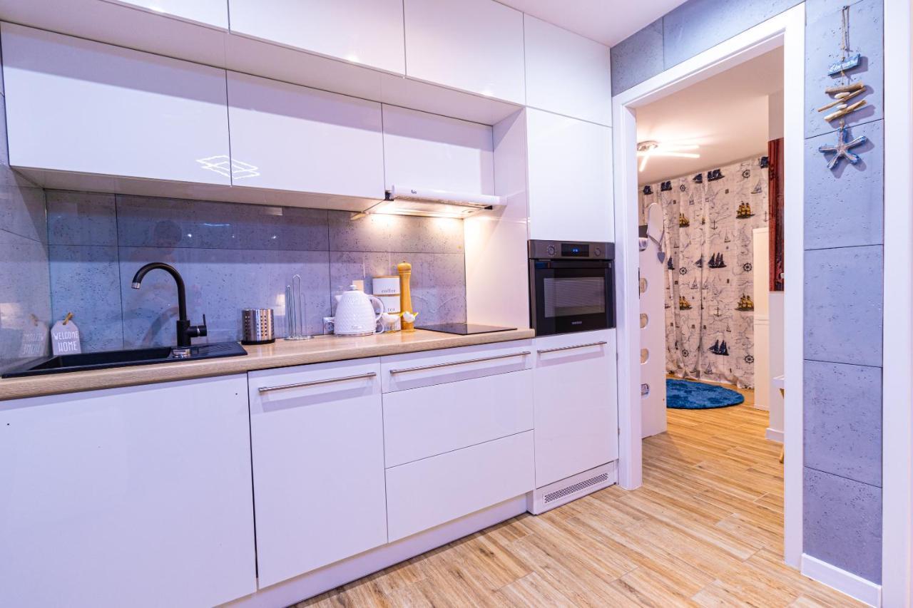 Apartament Srodmiescie Apartment Gdynia Bagian luar foto