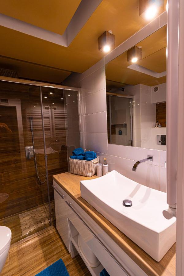 Apartament Srodmiescie Apartment Gdynia Bagian luar foto